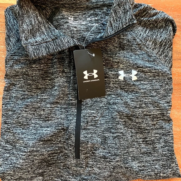 *NWT Under Armor Female Qtr Zip - Medium - Picture 3 of 7